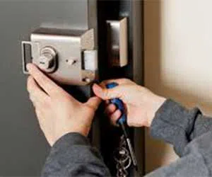 Advanced Lock & Key Shop,Co Lynn, MA 781-203-8059 - commercial-locksmith-service